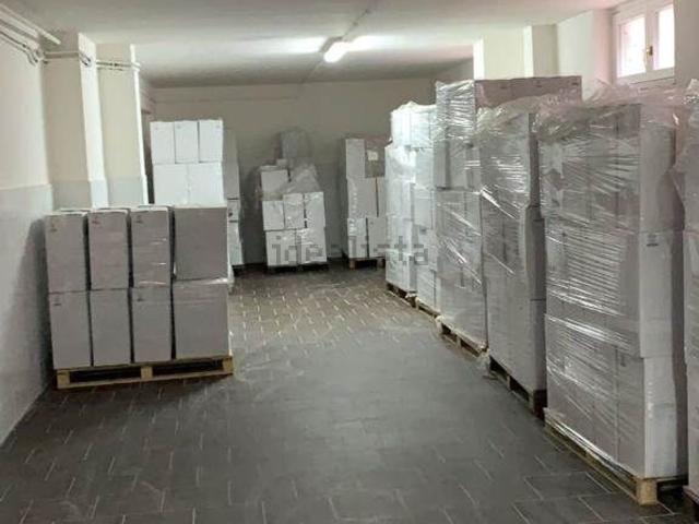 Capannone in vendita a Nola, Campania