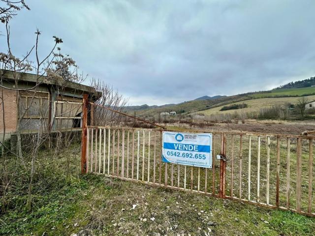 Capannone in vendita a Nuovo Circondario Imolese, Borgo Tossignano