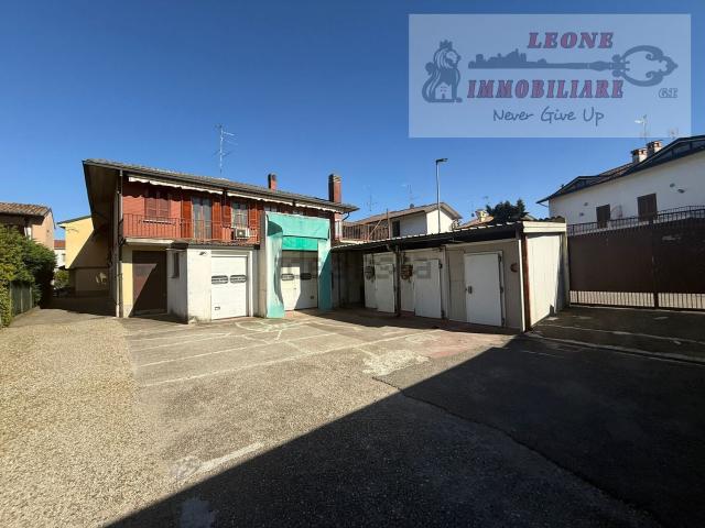 Capannone in vendita a San Genesio Ed Uniti, Lombardia