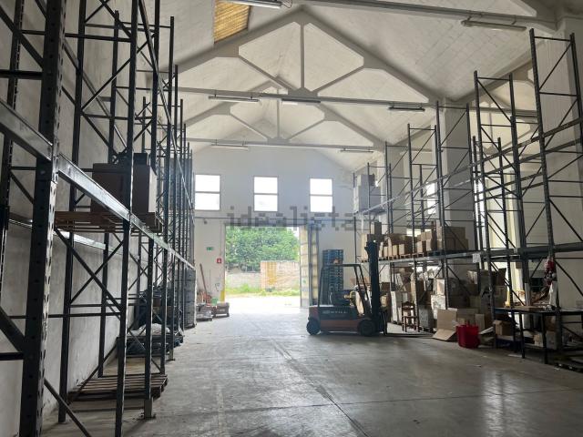 Capannone in vendita a Russi, Reggio Emilia