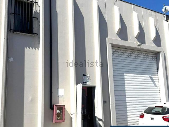 Capannone in vendita a Predda Niedda, Cala Di Volpe