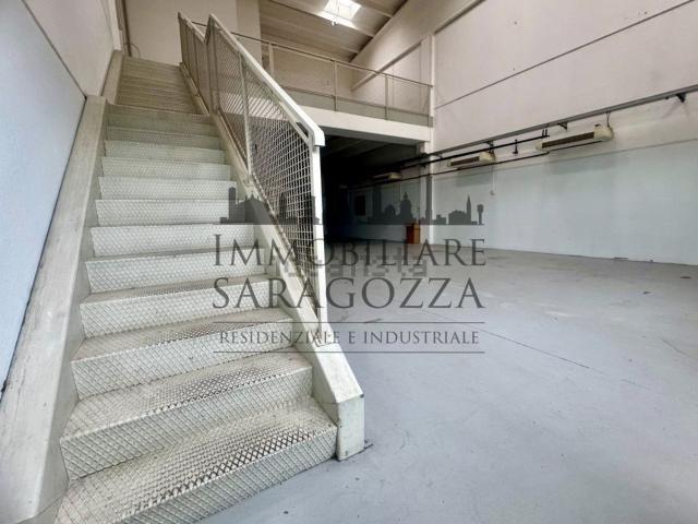 Capannone in vendita a Unione dei comuni Valli del Reno, Lavino e Samoggia, Zola Predosa