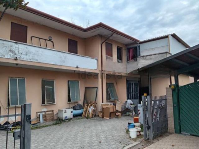 Capannone in vendita a Quartiere Sant'Anna, Piove Di Sacco