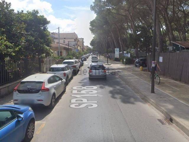 Capannone in vendita a Follonica, Toscana
