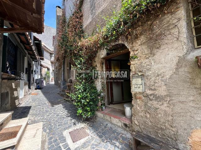 Capannone in vendita a Centro storico, Anguillara Sabazia