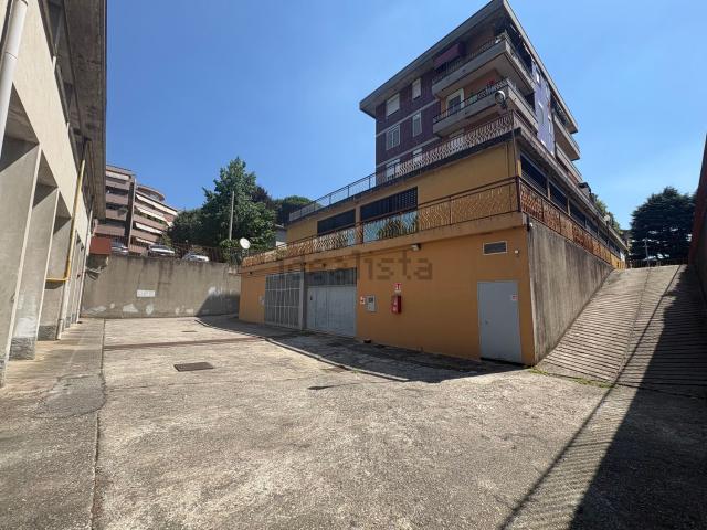 Capannone in vendita a Arnate, Gallarate