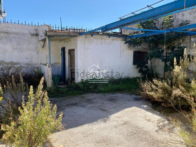 Capannone in vendita a Barra, Napoli