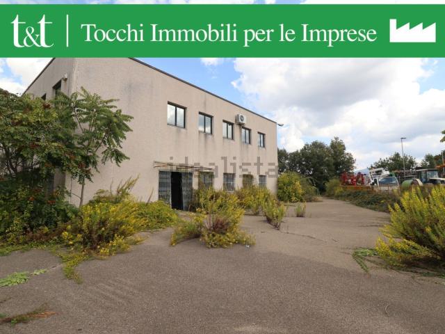 Capannone in vendita a Viterbo, Lazio