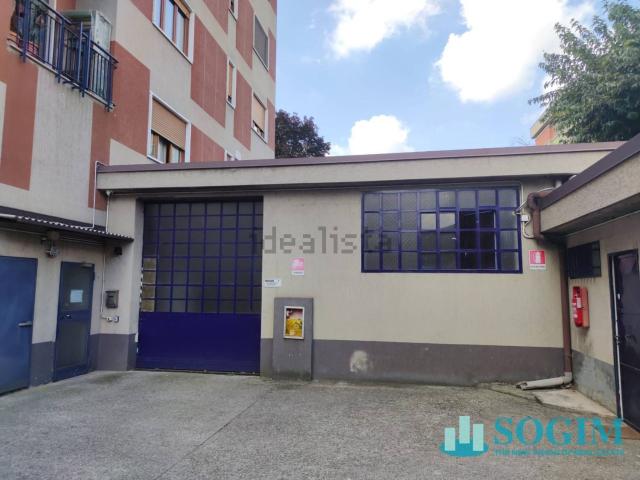 Capannone in vendita a Cassano D'adda, Lombardia