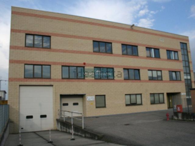 Capannone in vendita a Area industriale Valeggio, Valeggio sul Mincio