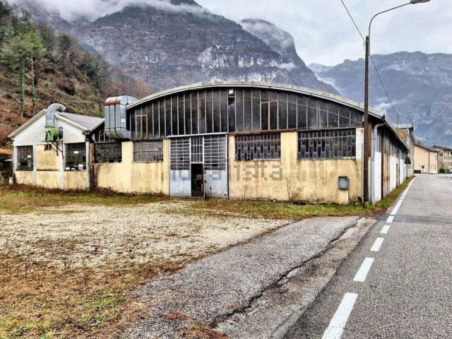 Capannone in vendita a Valdastico, Veneto