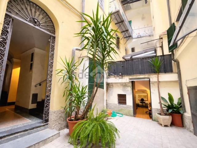 Capannone in vendita a Centro Est, Serra Riccò