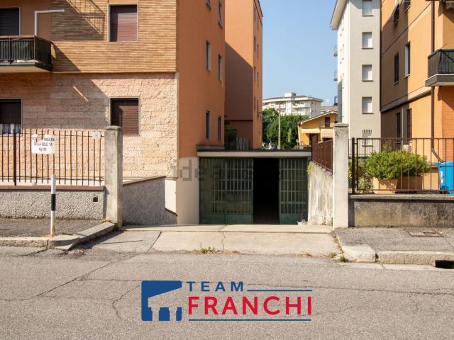 Capannone in vendita a Zona Sud, Brescia