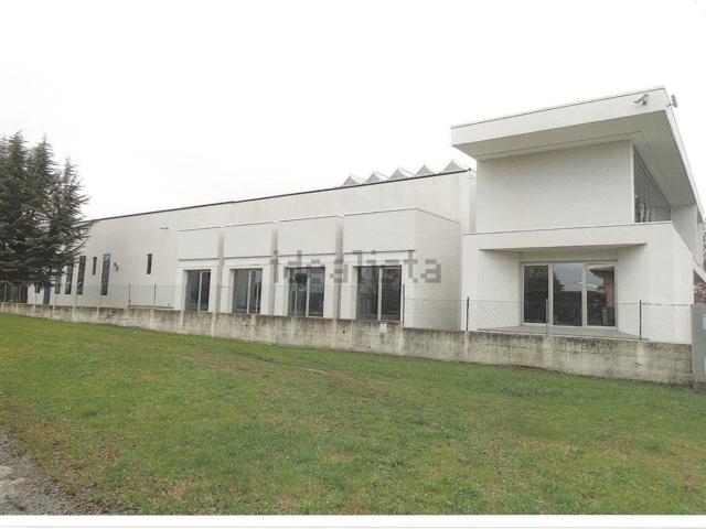 Capannone in vendita a Cordenons, Friuli-Venezia Giulia
