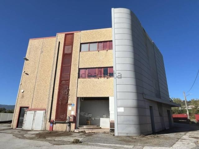 Capannone in vendita a Termo, La Spezia