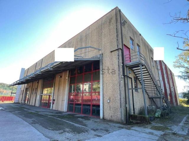 Capannone in vendita a Termo, La Spezia