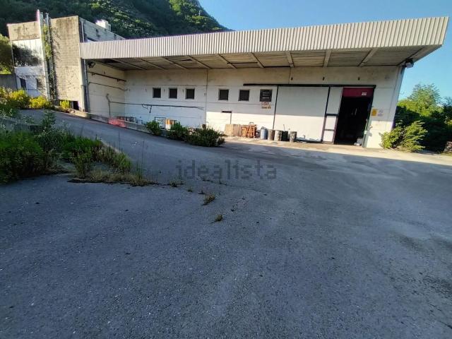 Capannone in vendita a Unione dei comuni Media Valle del Serchio, Borgo A Mozzano