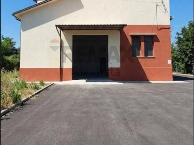 Capannone in vendita a Gallo, Montecatini Terme