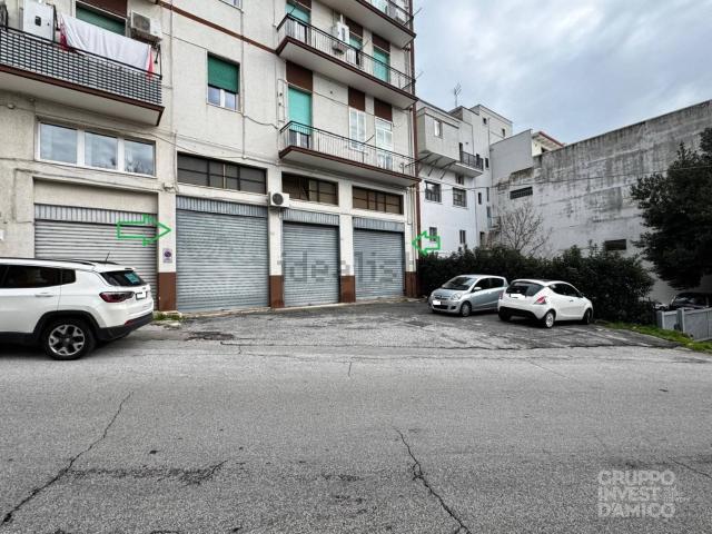 Capannone in vendita a Locorotondo, Bari