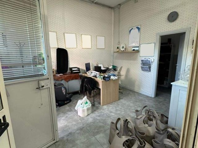 Capannone in vendita a Casavatore, Campania