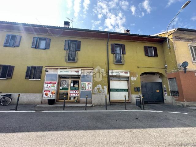Capannone in vendita a Unione dei Comuni I Fontanili, Besate