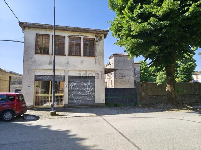 Capannone in vendita a Unione Alto Ferrarese, Bondeno