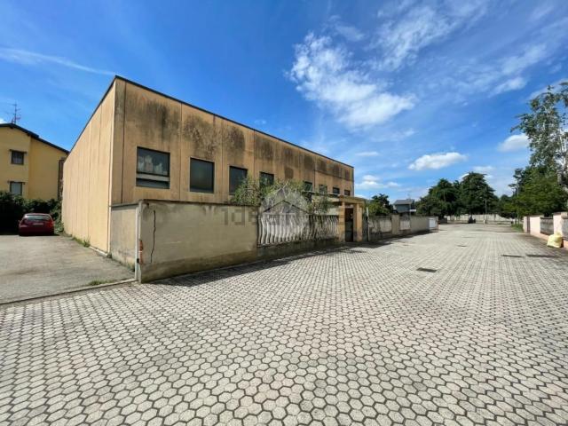 Capannone in vendita a Piemonte, Novara
