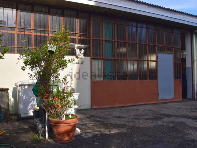 Capannone in vendita a Zona Omogenea Milano Nord, Sesto San Giovanni