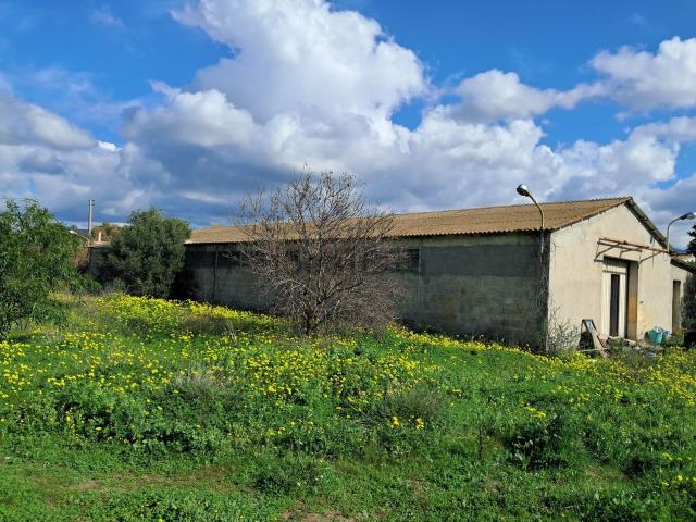 Capannone in vendita a Quartu Sant'elena, Sardigna/Sardegna