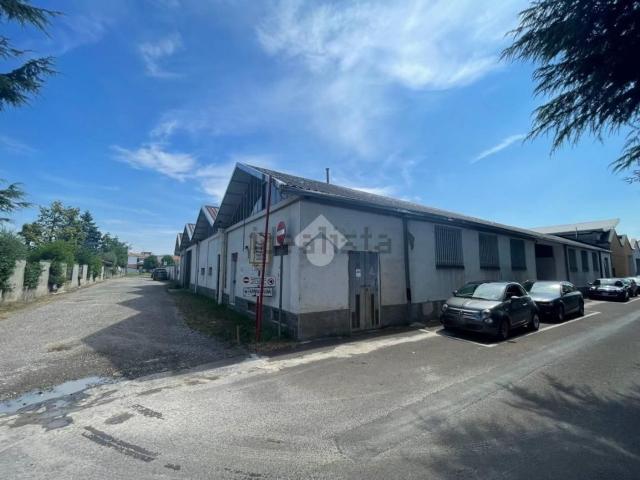 Capannone in vendita a San Giorgio Su Legnano, Lombardia