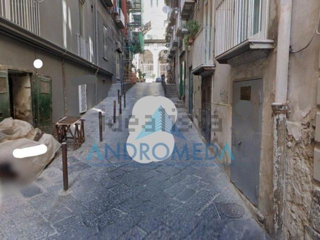Capannone in vendita a Municipalità 1, Campania