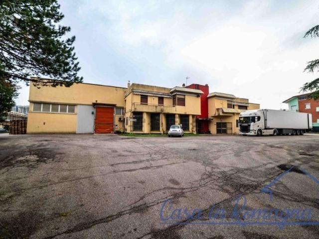 Capannone in vendita a Cerasolo Ausa, Coriano