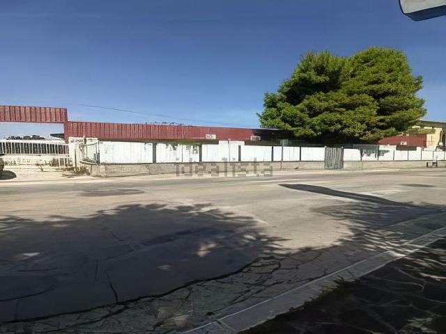 Capannone in vendita a Cese, San Vito Chietino