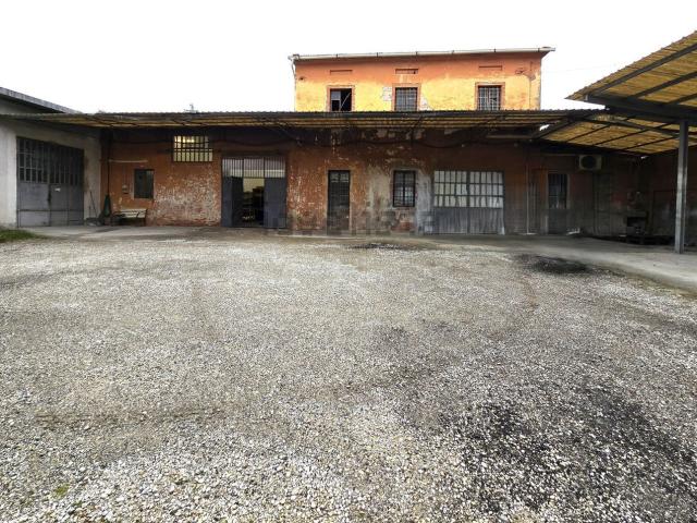 Capannone in vendita a Camigliano Santa Gemma, Capannori