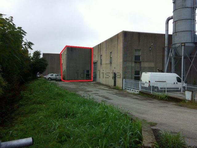 Capannone in vendita a Lanzago, Silea