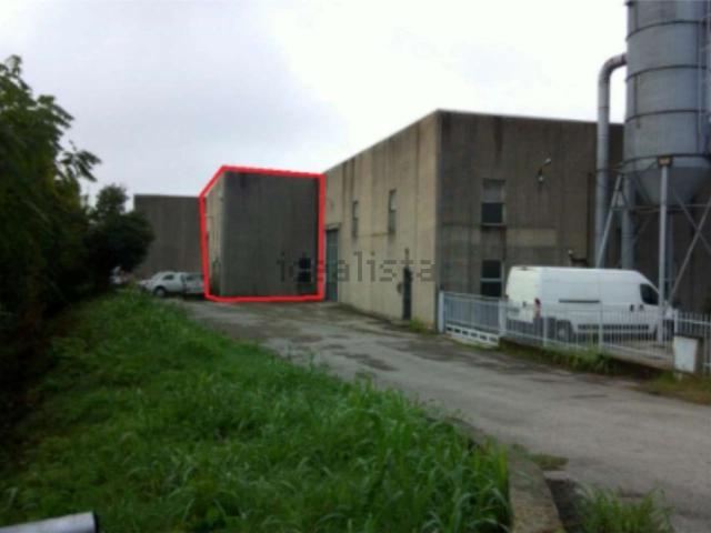 Capannone in vendita a Lanzago, Silea