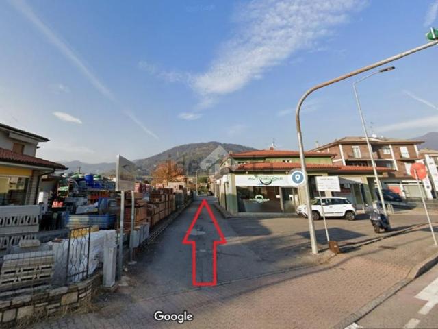 Capannone in vendita a Villongo, Lombardia