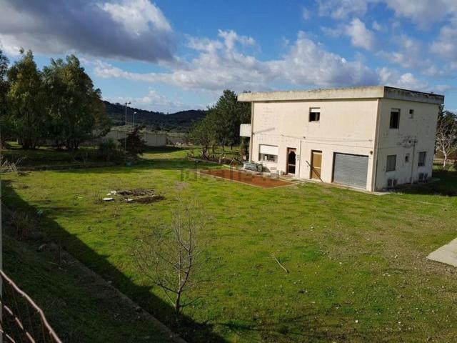 Capannone in vendita a Dolianova, Sardigna/Sardegna