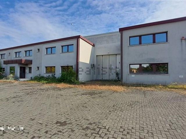 Capannone in vendita a Lughignano, Casale sul Sile