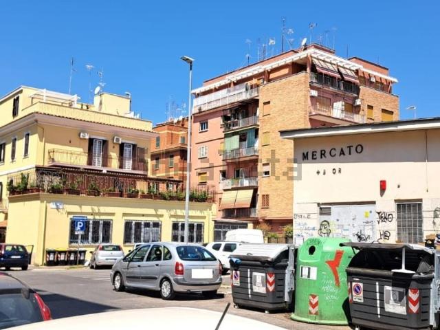 Capannone in vendita a Municipio Roma V, Roma Capitale