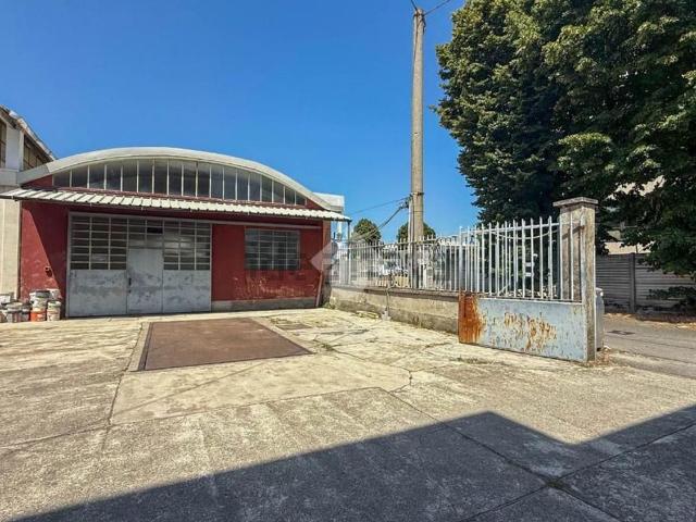 Capannone in vendita a Ronco, Cernusco Sul Naviglio