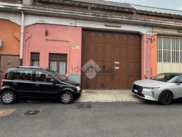 Capannone in vendita a Centro, Venaria Reale