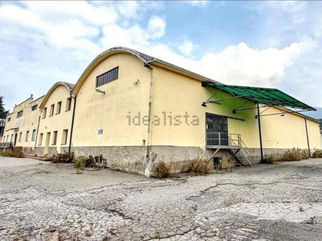 Capannone in vendita a Palazzago, Bergamo