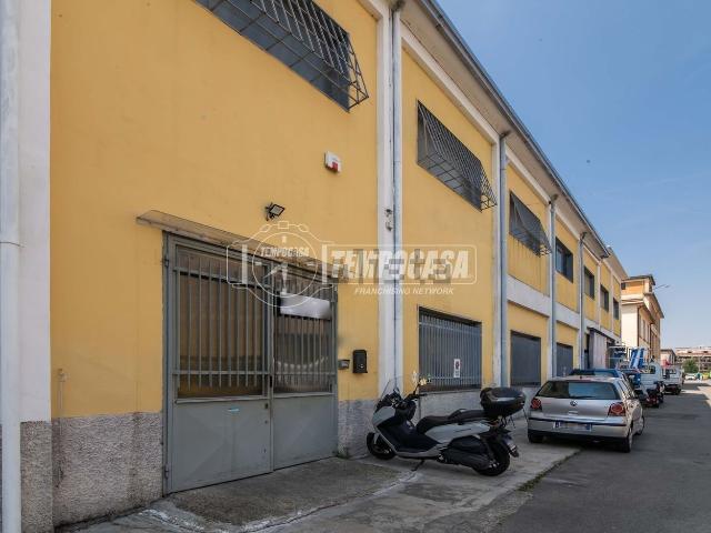 Capannone in vendita a Zona Omogenea Milano Nord, Cusano Milanino