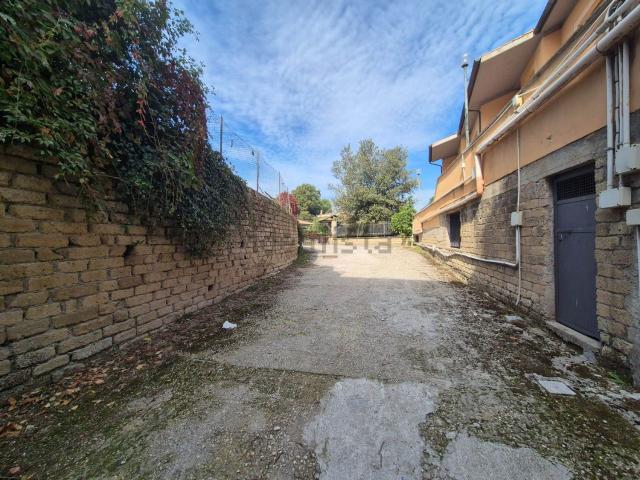 Capannone in vendita a Roma Capitale, Lazio