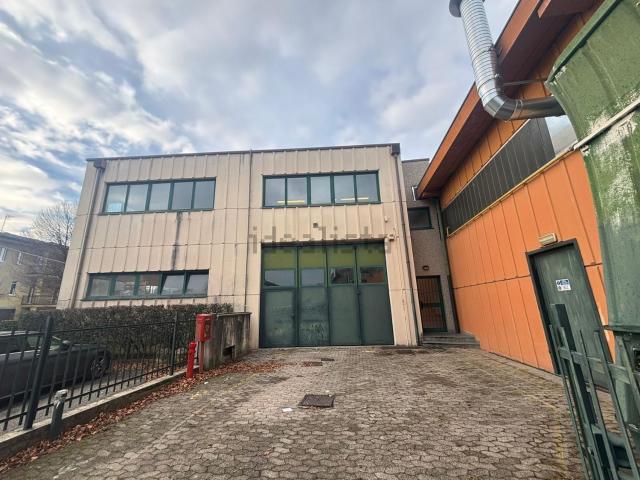 Capannone in vendita a Annone Di Brianza, Lombardia