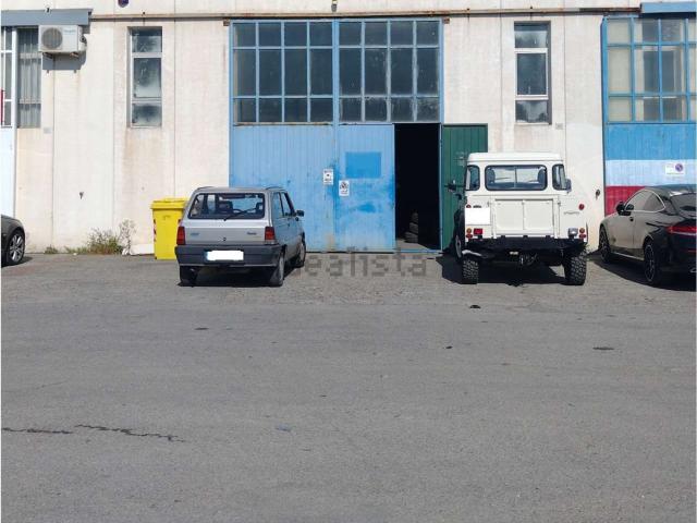 Capannone in vendita a Ponzano Magra, Santo Stefano Di Magra