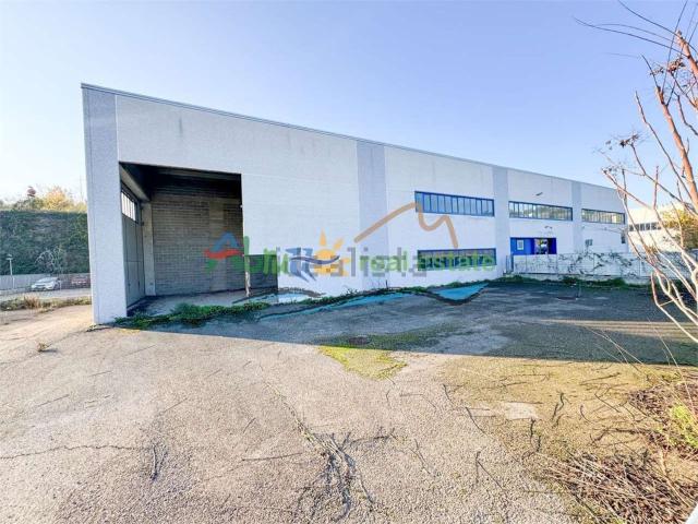 Capannone in vendita a Chieti, Abruzzo