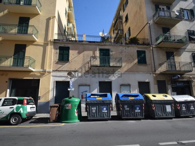 Capannone in vendita a Ponente, Serra Riccò