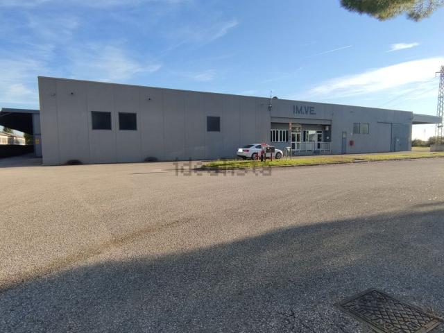Capannone in vendita a San Giovanni Al Natisone, Friuli-Venezia Giulia
